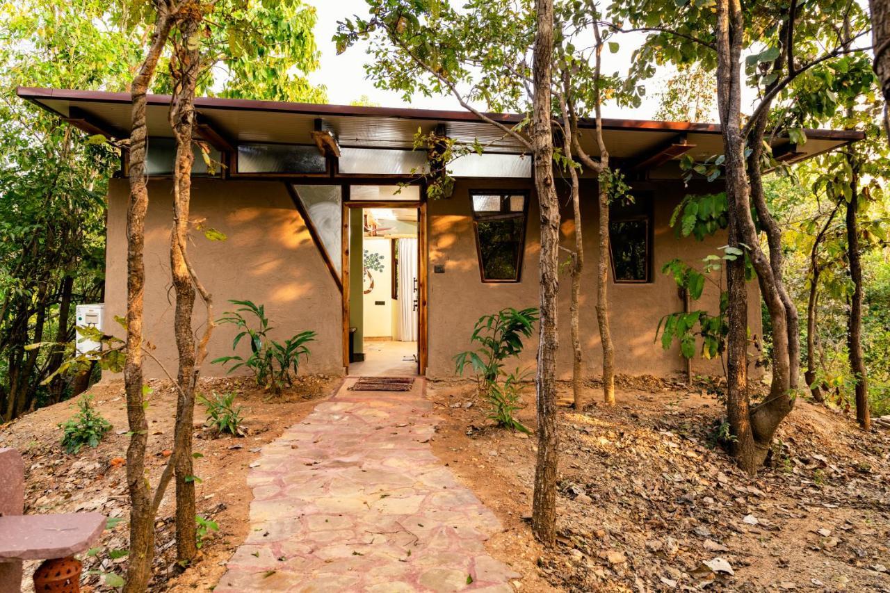 Kanha Jungle Camp Екстер'єр фото